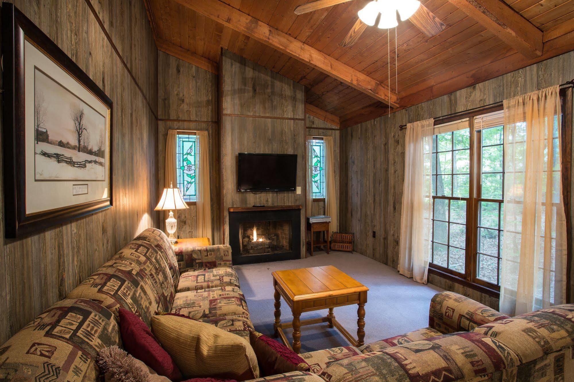 Forrest Hills Mountain Resort Dahlonega Exterior photo