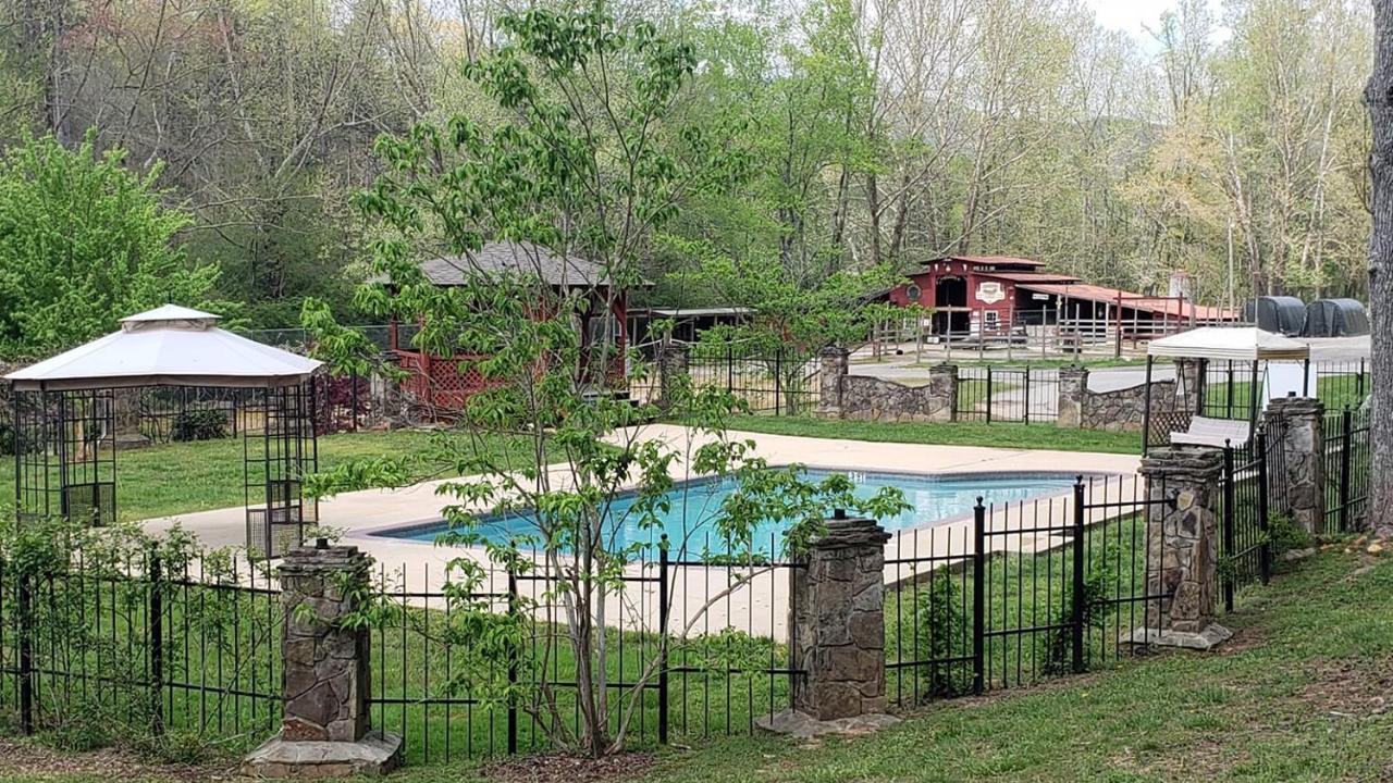 Forrest Hills Mountain Resort Dahlonega Exterior photo